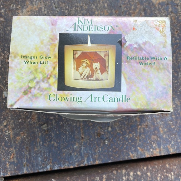NRFB Kim Anderson Glowing Art Candle 🕯️ - Picture 2 of 6